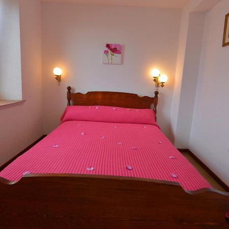 Apartments Palace Mira Mare Tivat Rum bild